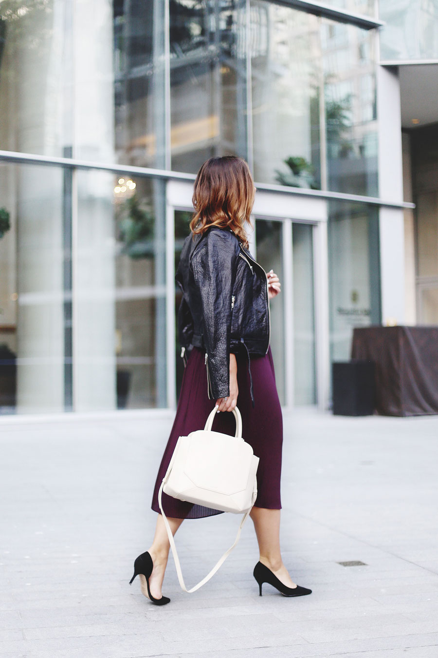 To Vogue or Bust shares details about the Aritzia warehouse sale 2016 in a Wilfred silk pleated dress, Mackage Rumer leather jacket, Aritzia Auxiliary Bega bag and black pumps.