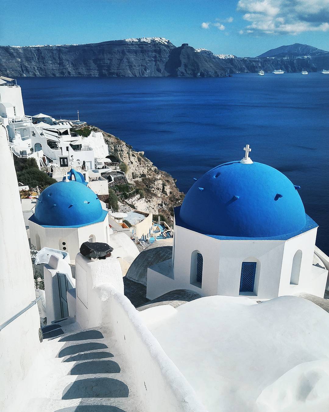 Sightseeing guide to Oia, Santorini, Greece