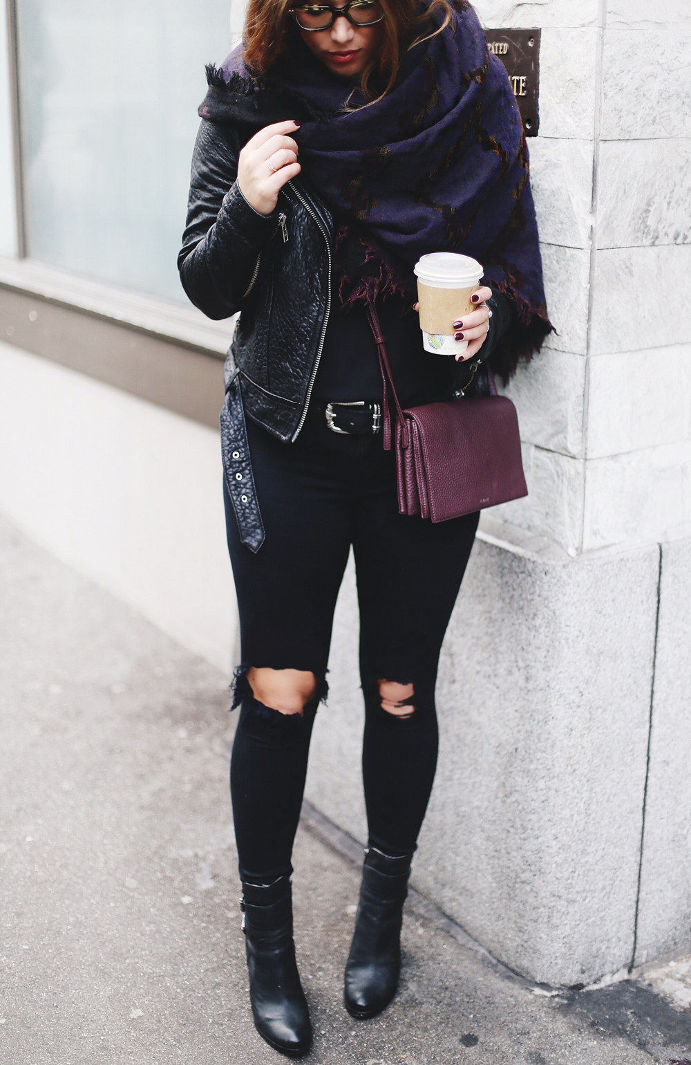 Tips to wear a blanket scarf on To Vogue or Bust in an Aritzia aztec print blanket scarf, James Jeans skinny jeans, Mackage leather jacket, Bailey nelson leather jacket, Aritzia leather bag, Frye ankle boots