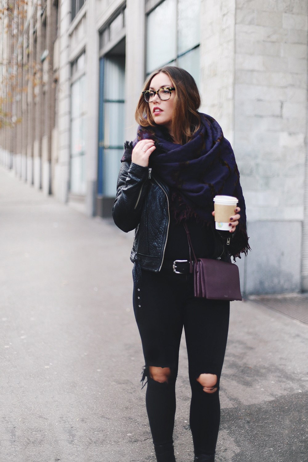 Tips to wear a blanket scarf on To Vogue or Bust in an Aritzia aztec print blanket scarf, James Jeans skinny jeans, Mackage leather jacket, Bailey nelson leather jacket, Aritzia leather bag, Frye ankle boots