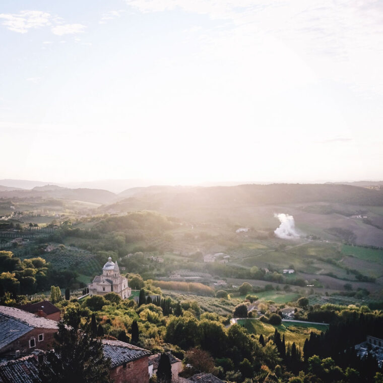 Tuscany travel guide, weekend guide to Tuscany, what to do in Tuscany, Siena Italy travel guide, Montepulciano guide, Pienza travel tips, Italy travel guide by To Vogue or Bust