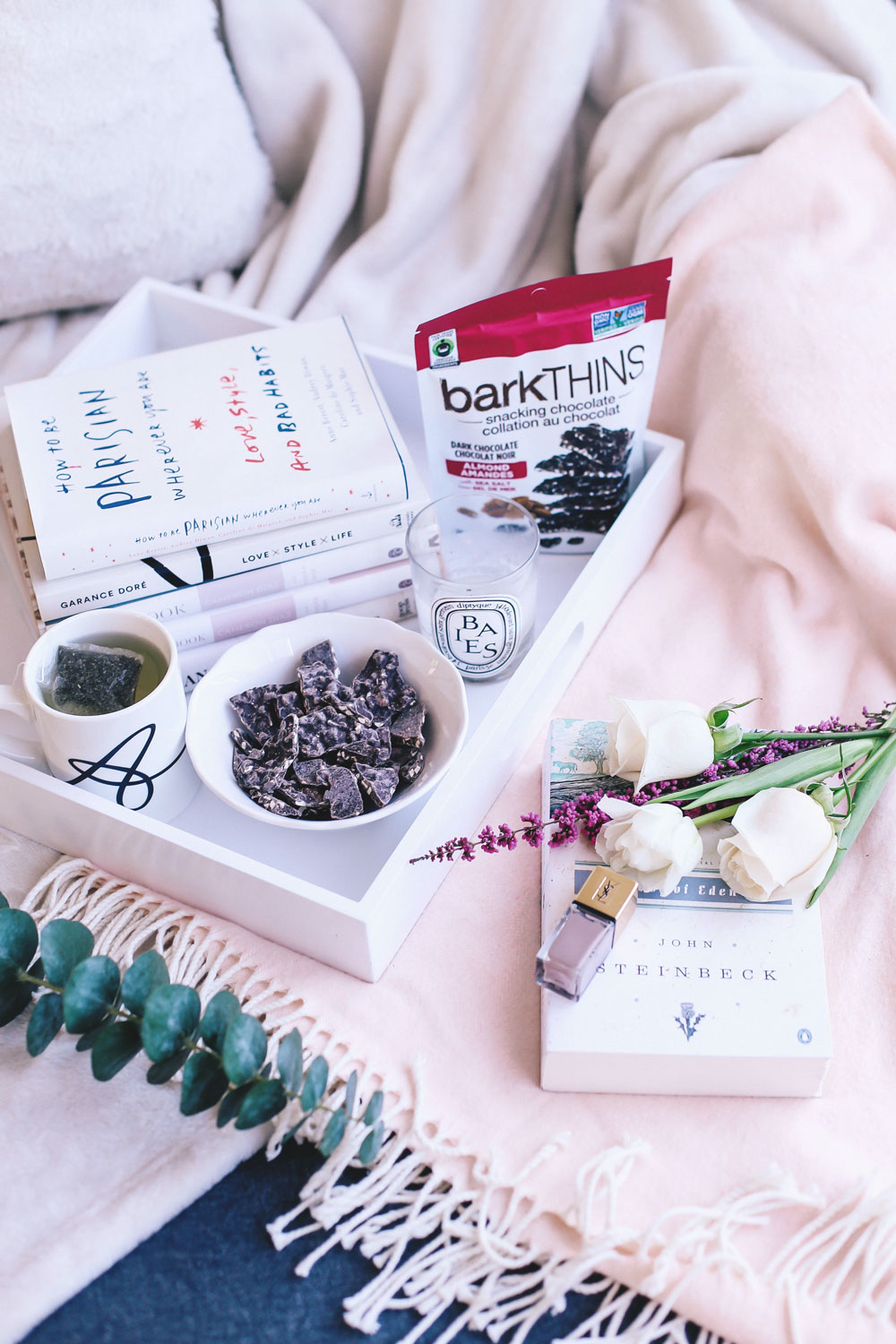 Best dark chocolate snacks, barkTHINS, betterwithbarkTHINS, snackingelevated, pumpkin seed barkTHINS, pretzel with sea salt barkTHINS, almond with sea salt barkTHINS, best snacks by To Vogue or Bust