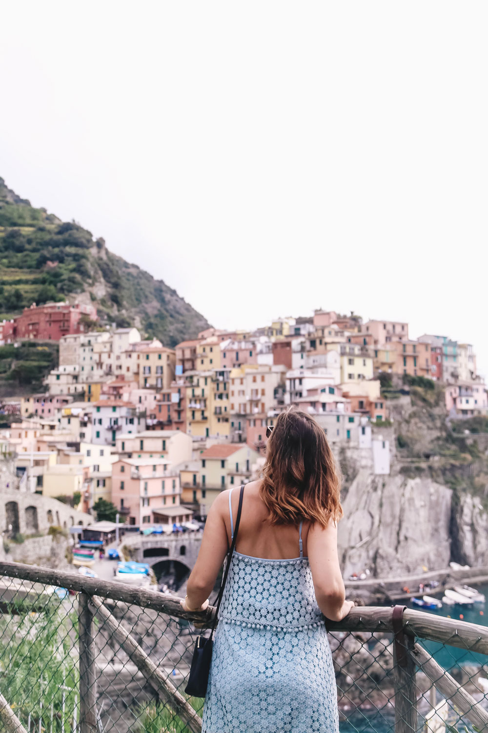 what to see in Cinque Terre, what to do in Cinque Terre, what to see in Riomaggiore, what to see in Riomaggiore, what to pack for Italy, best views in Cinque Terre, where to hike in Italy, where to hike in Cinque Terre, monterosso al mare hike, Vernazza hike, views of Vernazza, where to stay in Cinque Terre, Manarola travel guide, Manarola tourism guide, Manarola Italy, Manarola views by To Vogue or Bust