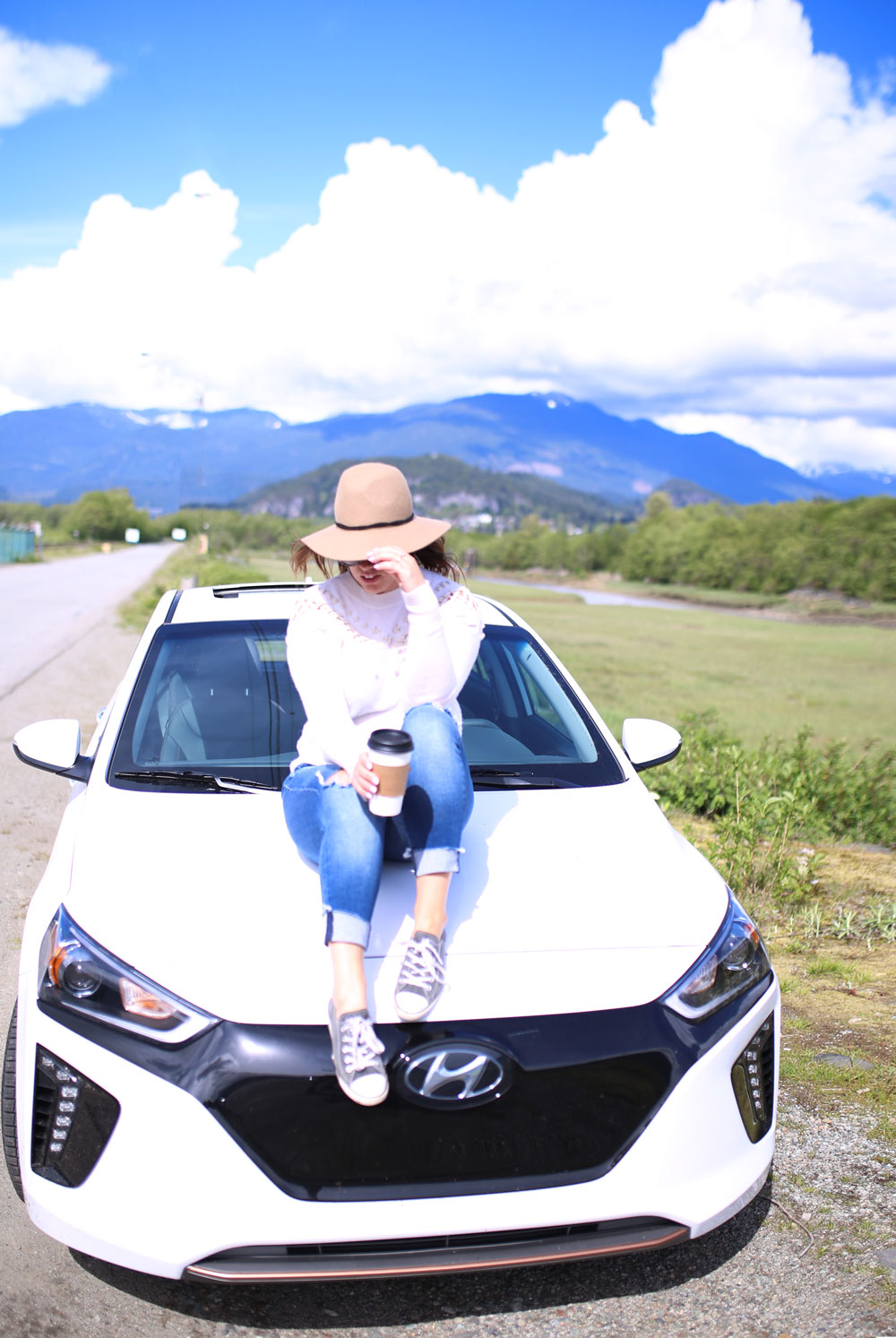 Hyundai ioniq review by To Vogue or Bust