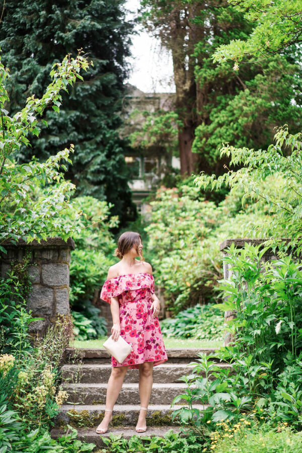 what to wear to a small backyard wedding