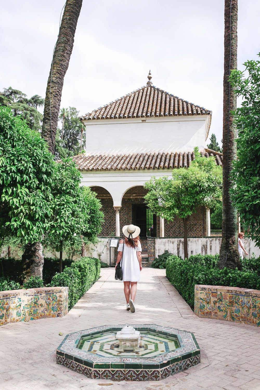 Guide to alcazar seville by To Vogue or Bust