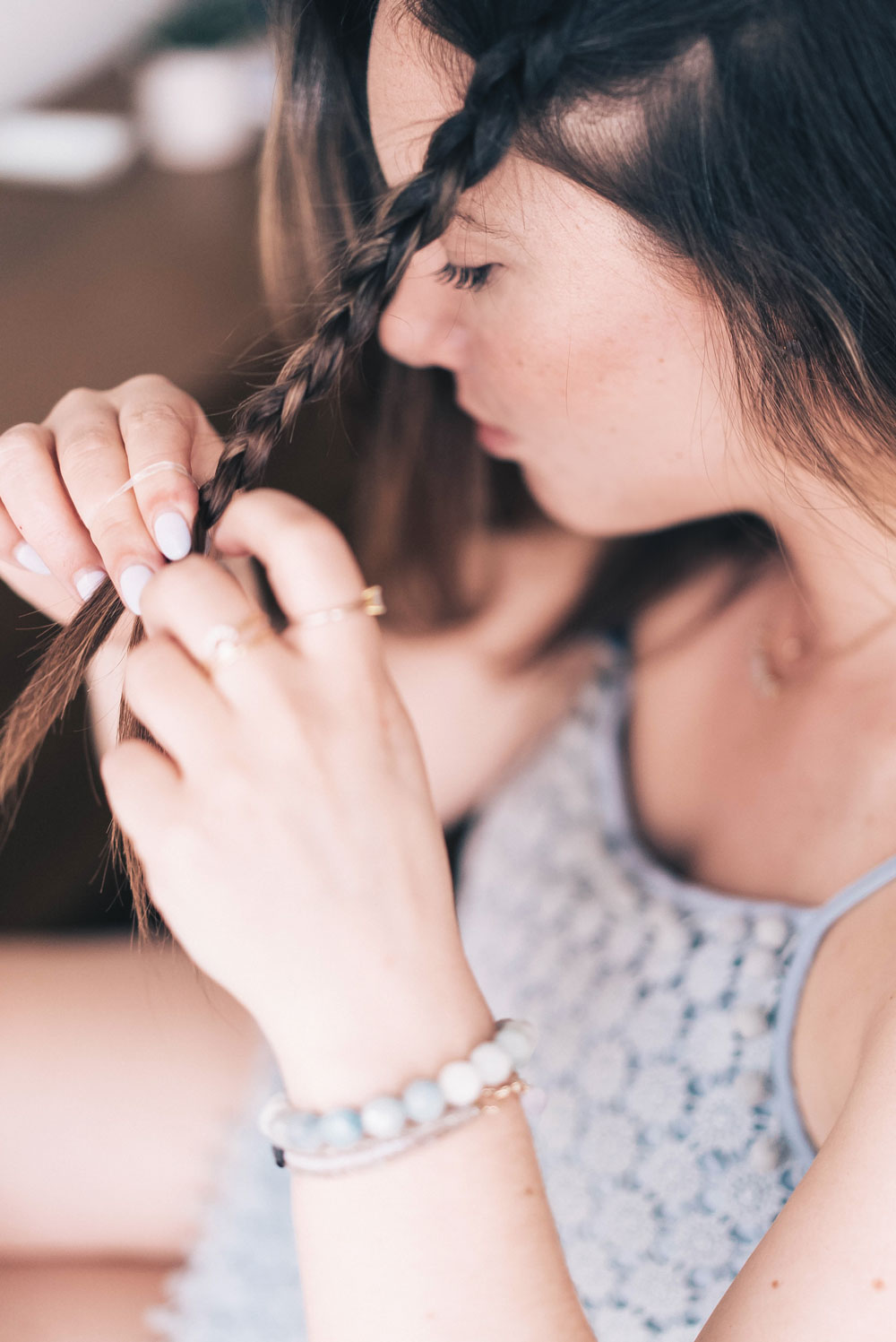 Heat tool free wedding day hairstyles for summer weddings