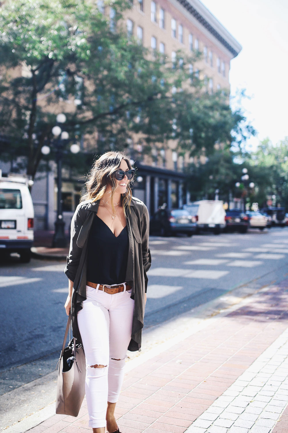 White denim outfit with Mavi white skinny jeans by To Vogue or Bust