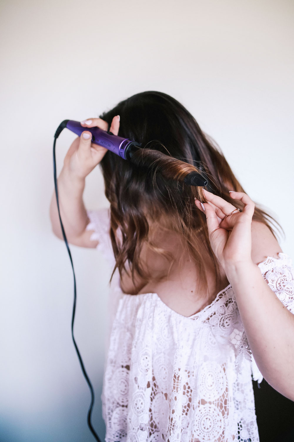 How to get beachy waves by To Vogue or Bust