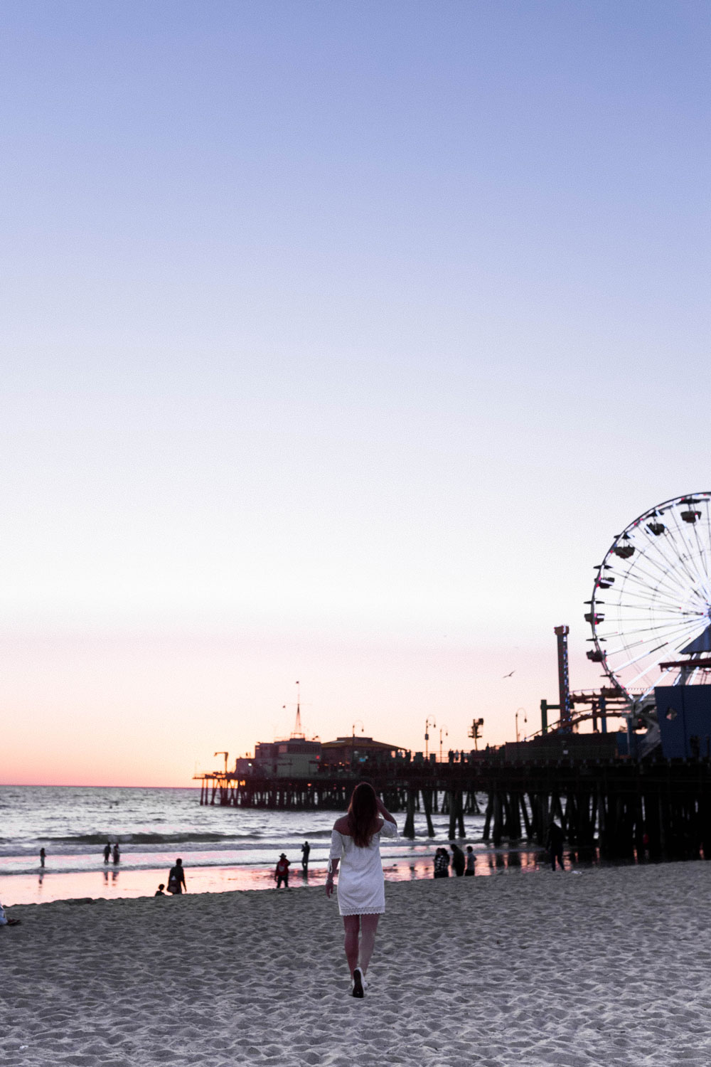 where to watch santa monica sunset by To Vogue or Bust
