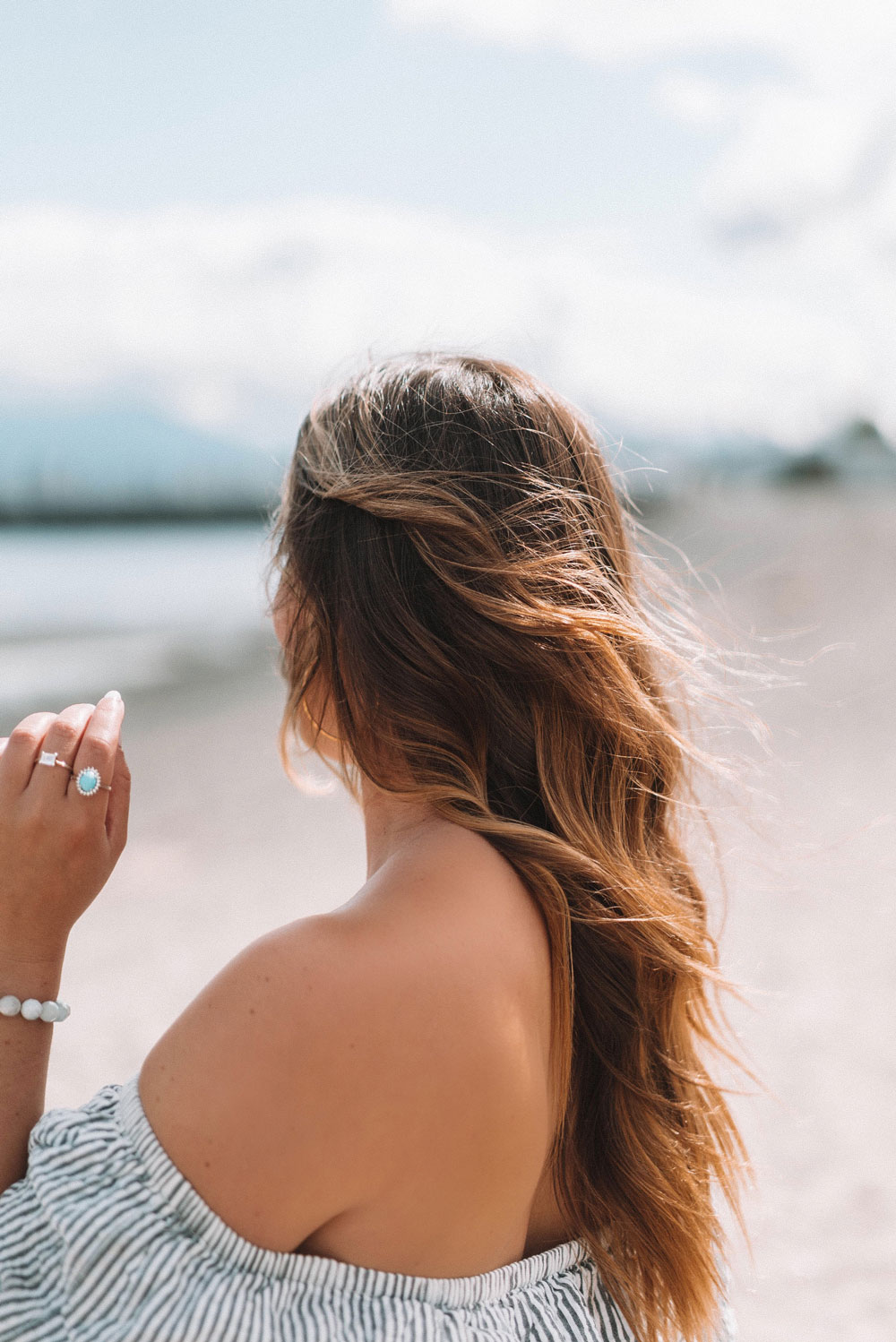 beachy waves hair tutorial by To Vogue or Bust