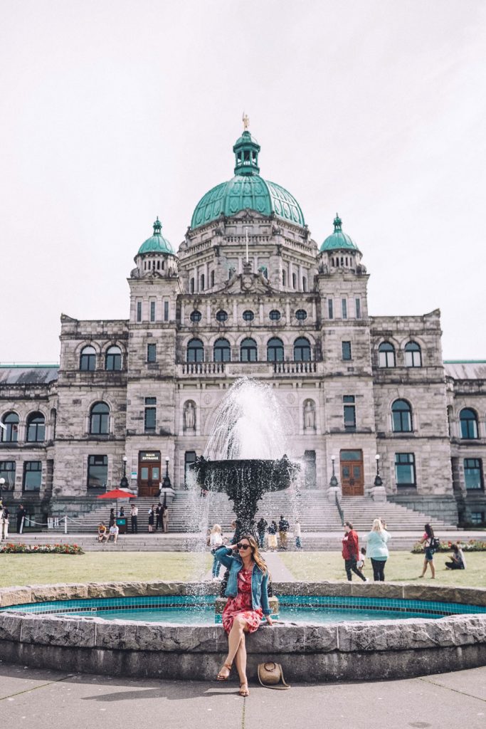 Victoria, Canada Travel Guide by To Vogue Or Bust: How to Get There, What to See and Do, and Where to Eat.