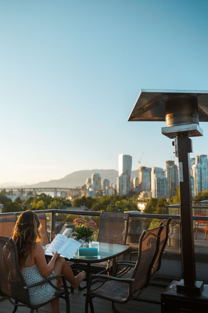 Rooftop patio decor