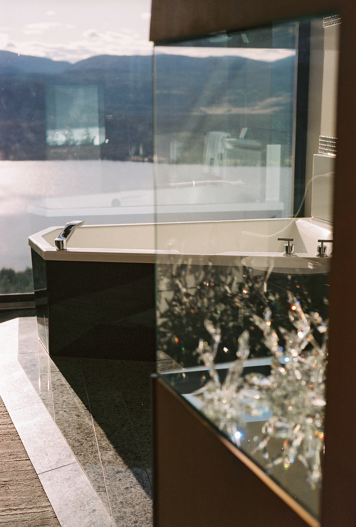 Swarovski crystals in suites at Sparkling Hill Resort